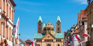 Una delegazione di Speyer sarà a Ravenna nei prossimi giorni Cattedrale Speyer (Foto Shutterstock.com)