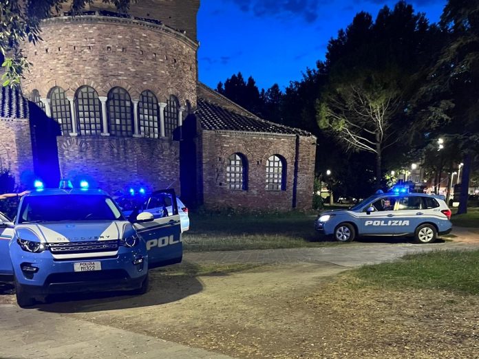 Polizia di Stato Polizia di Stato in zona giardini Speyer