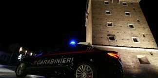 Tentano rapina a coetanei e sfidano i Carabinieri: tre arresti a Milano Marittima