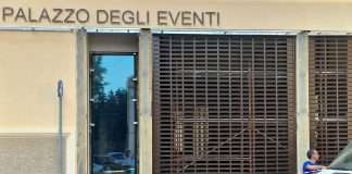 Il Palazzo delle Esposizioni diventa Palazzo degli Eventi, sta per rinascere lo storico complesso tra corso Mazzini e via Ca Pirota La nuova insegna di Palazzo degli eventi a Faenza